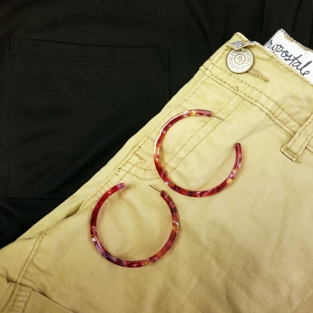 Red Tortoise Shell Hoops - Picture 3 of 3